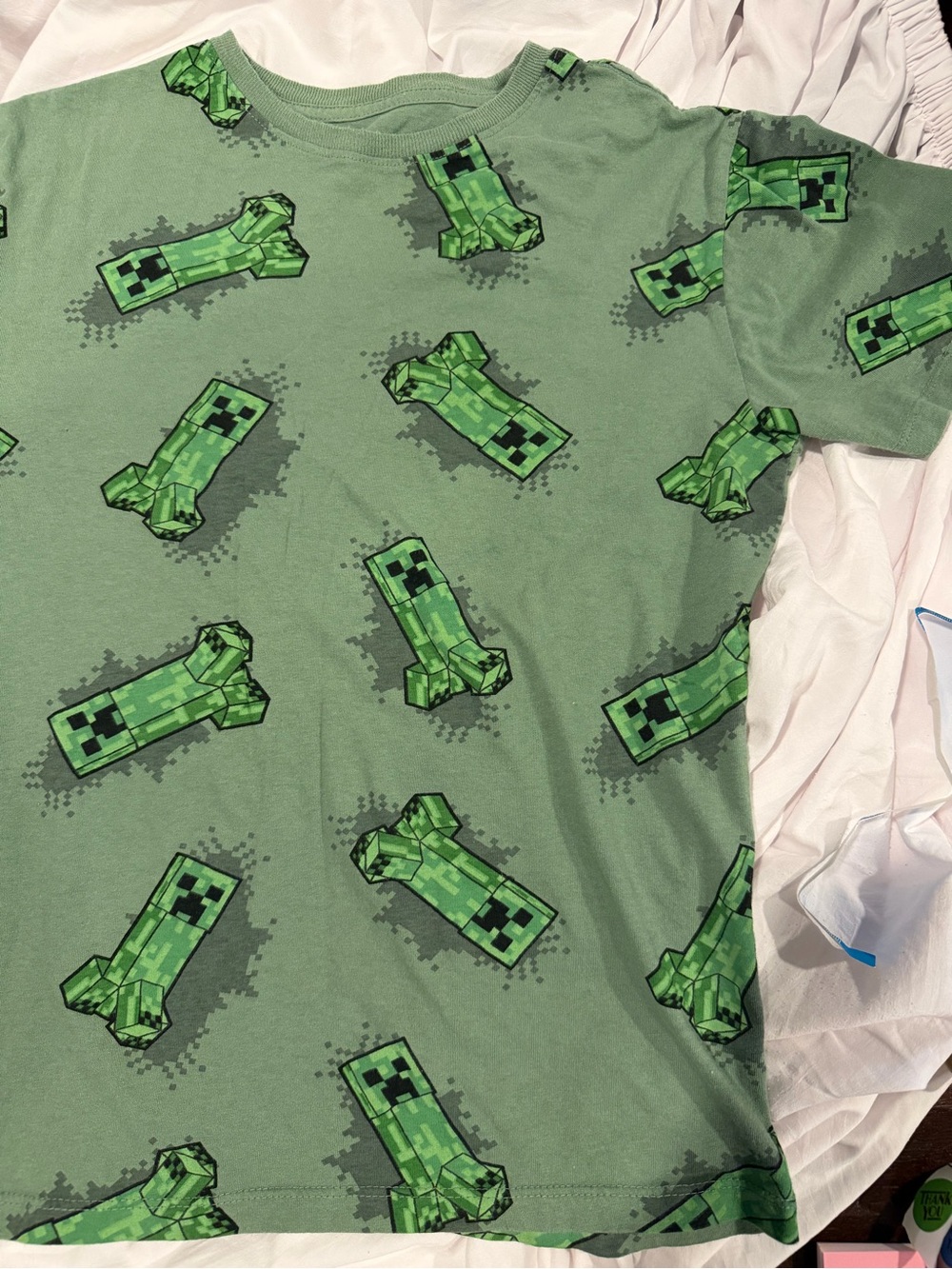 Minecraft Creeper Allover Graphic Tee - Green XL Boys